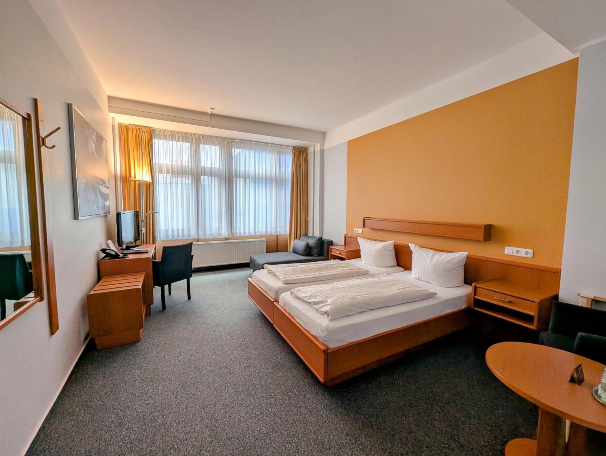 Dlrg Tagungszentrum Hotel Delphin Bad Nenndorf Eksteriør bilde